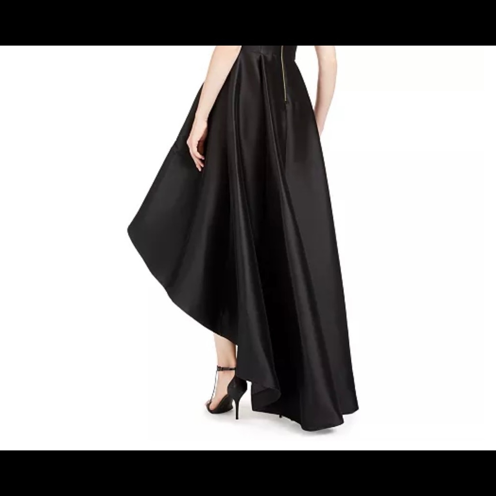 Black either prom,ball or date night outing. The brand name is B. Darlin.